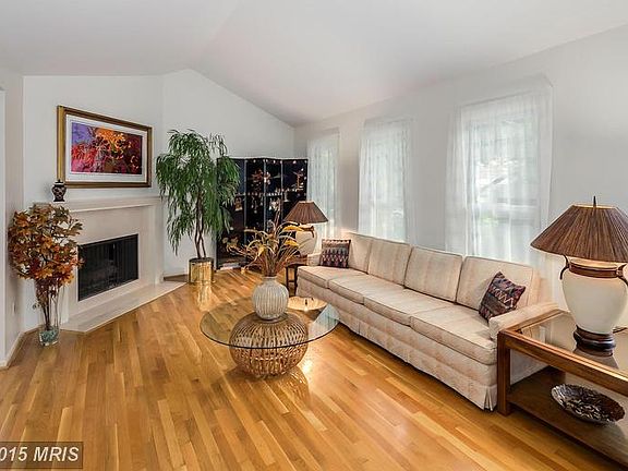 4th image of 3604 Devilwood Ct