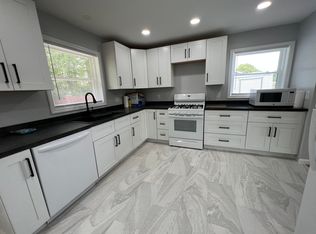 167 Farnsworth Rd N, Rochester, NY 14623