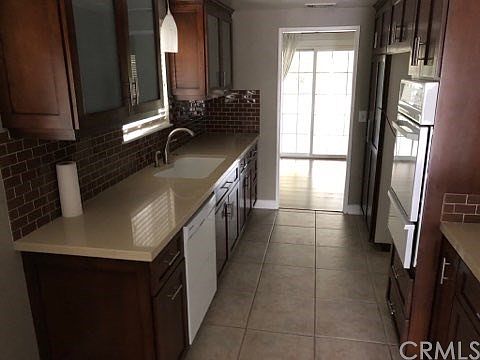 3rd image of 937 Eastglen Dr