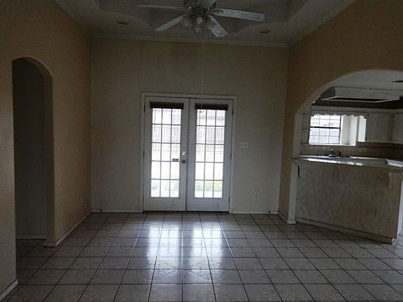 4th image of 1905 Esperanza Ave