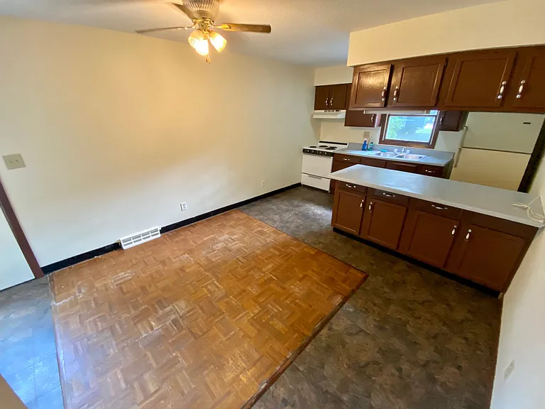 3152 Losey Blvd S #A — Photo 4
