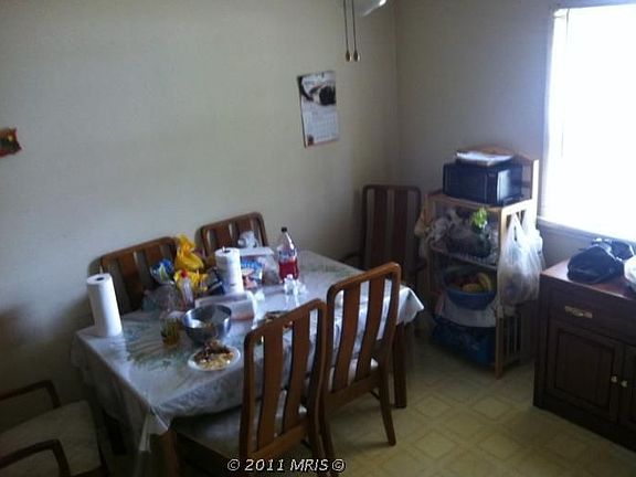 3rd image of 3246 Birchdale Sq