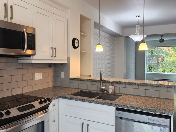 3 bedroom rental in Coquitlam — photo 12