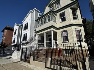 196 Amherst St, East Orange, NJ 07018