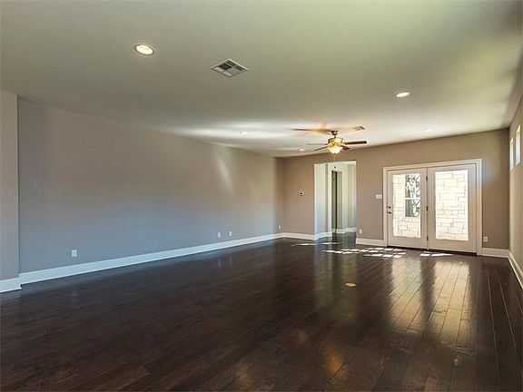 4th image of 4908 Scenic Lake Dr