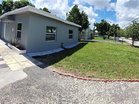 4th image of 1758 NE 183rd St #0