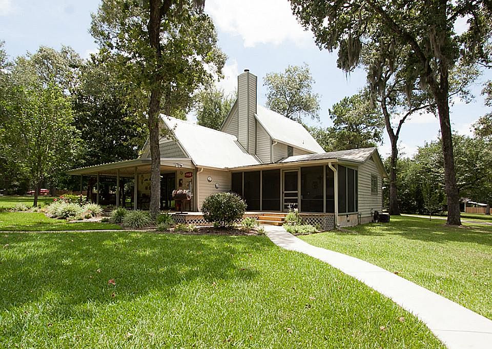 1st image of 20896 Oak Hollow Ln