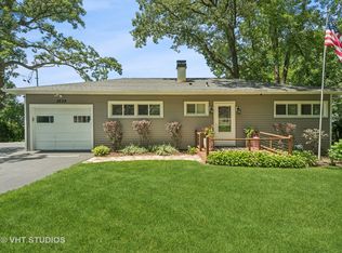 3235 E Lake Shore Dr, Wonder Lake, IL 60097