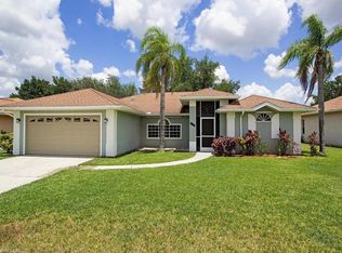 881 Summerfield Dr, Naples, FL 34120