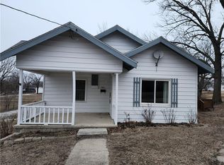 901 E Park St, Princeton, MO 64673