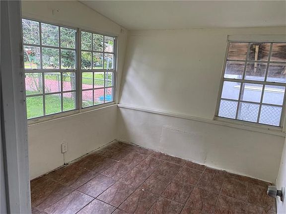 4th image of 1740 NE 177th St