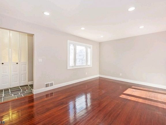 2nd image of 68 Boston Ave