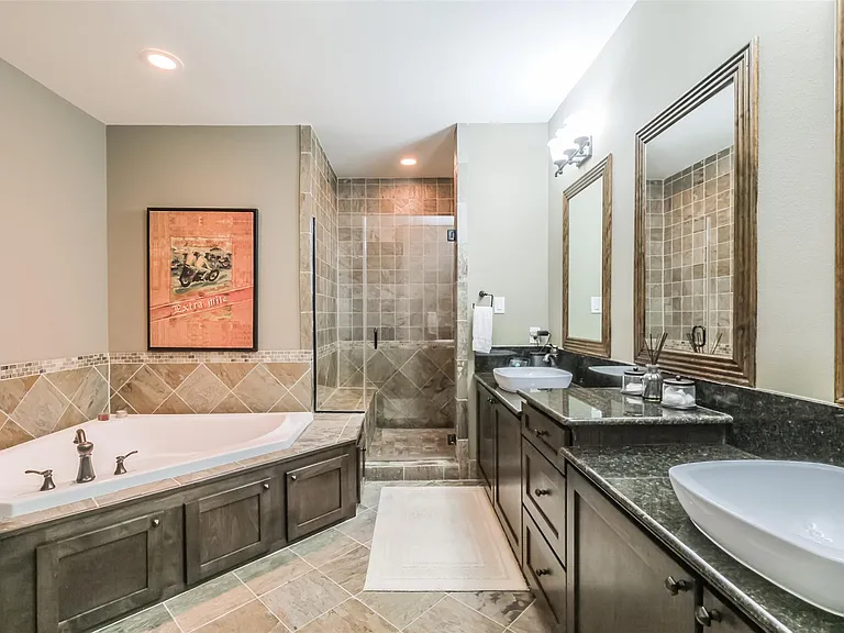 166 Reinicke St — Photo 31
