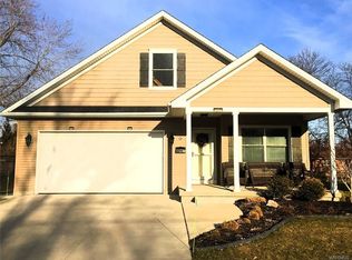 157 N Linden St, Buffalo, NY 14221