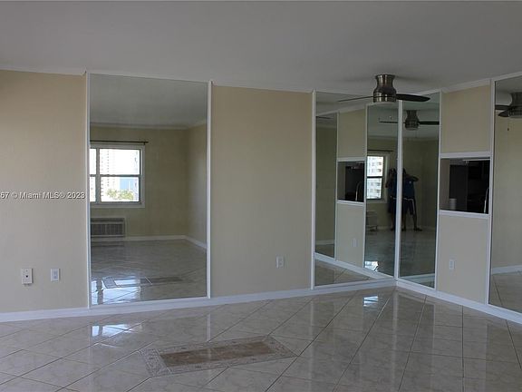 4th image of 400 Kings Point Dr APT 1101