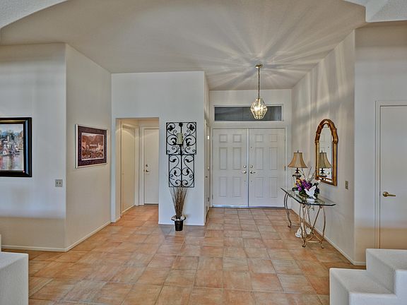 3rd image of 13826 W Via Manana