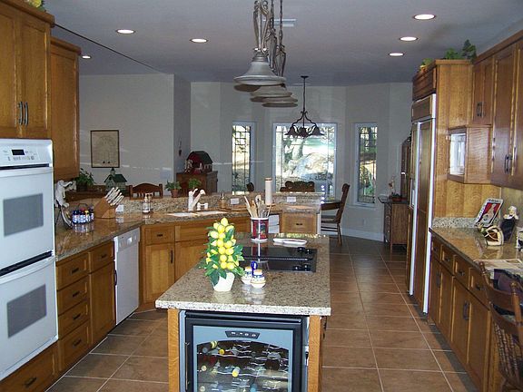 4th image of 38873 Goldenrod Ln