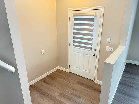 3rd image of 95 N Panora Close NW