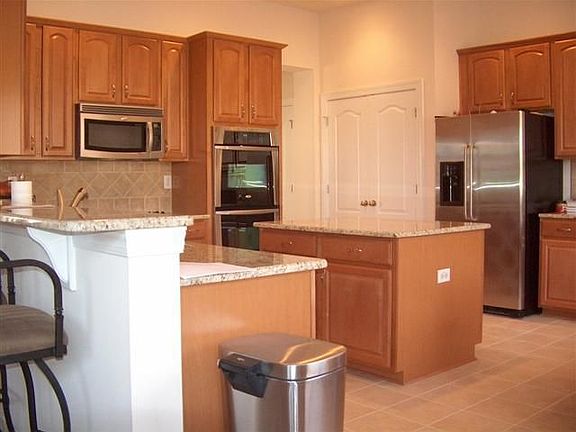 Large eat-in kitchen