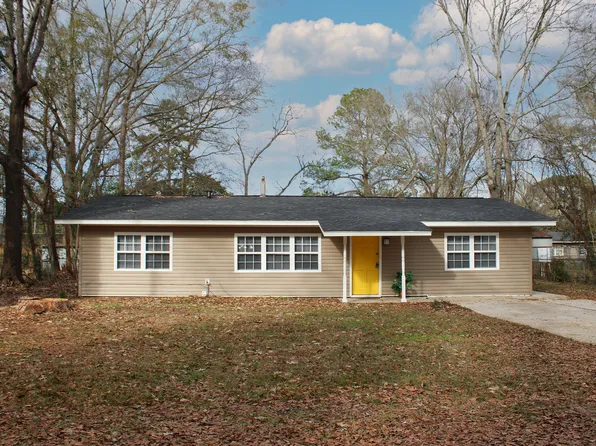 106 Dixie Ave, Petal, MS 39465