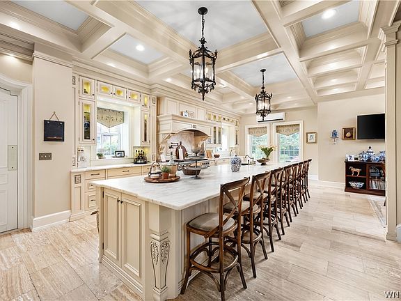 5th image of 50 Tudor Pl