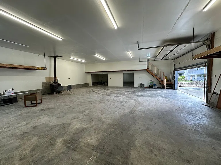 20331 Crawford Rd — Photo 4