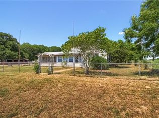 212 Mundine Rd, Elgin, TX 78621