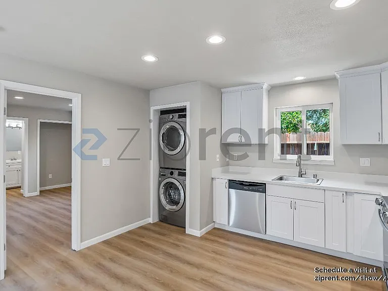 1715 96th Ave — Photo 14
