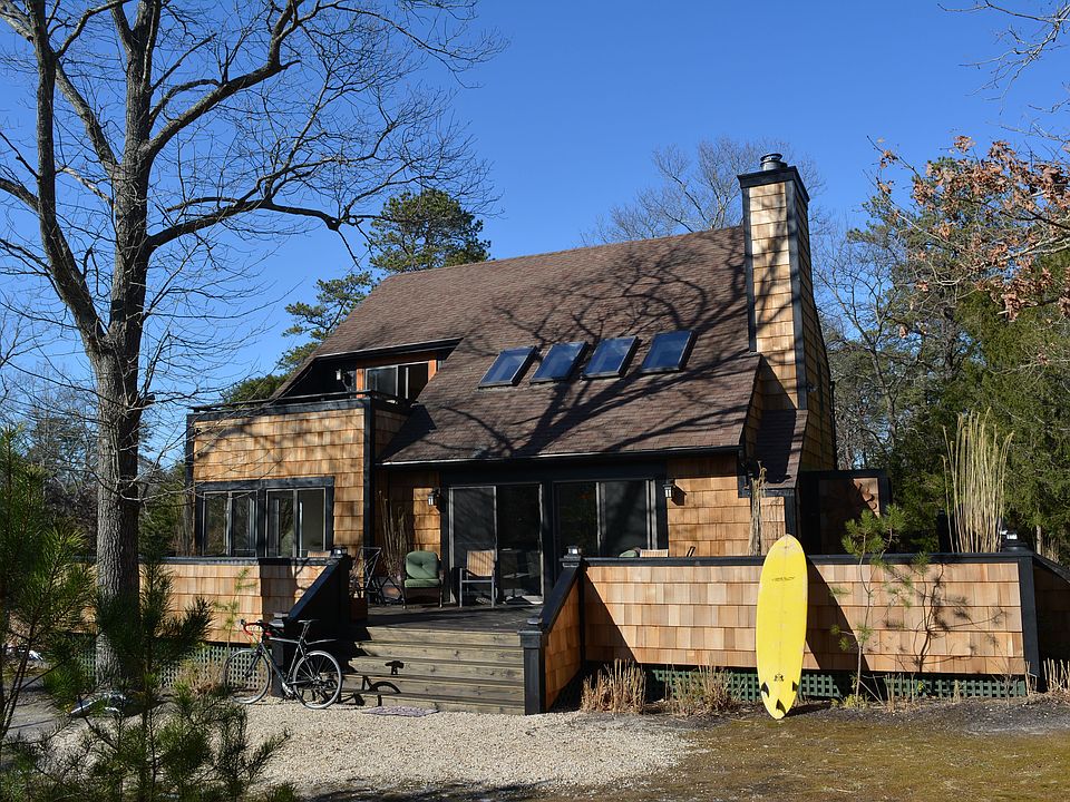 2025 Flanders Rd, Flanders, NY 11901 Zillow