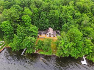 517 Pond Rd, Manchester, ME 04351