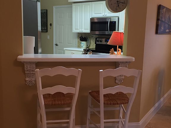 Breakfast bar