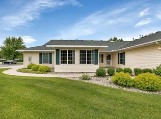 606 Alldon Park Dr, Paynesville, MN 56362
