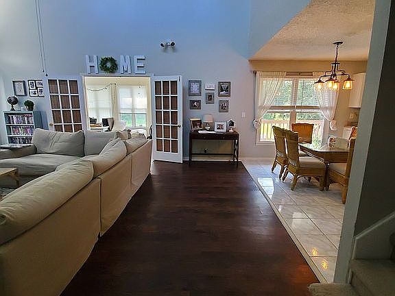 3rd image of 7 Stratford Pl SW