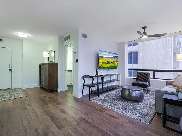 1212 Guadalupe St #310 — Photo 1