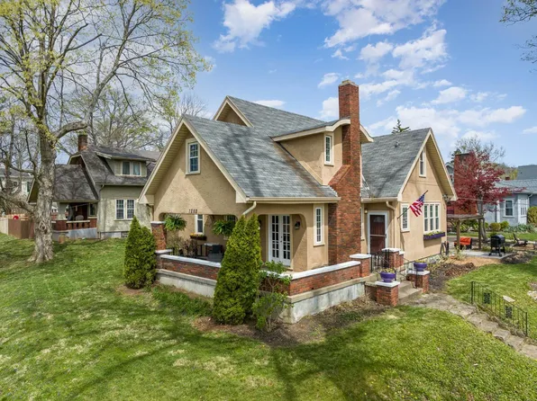 7202 Gracely Dr, Cincinnati, OH 45233