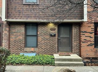 1898 Willoway Cir S, Columbus, OH 43220