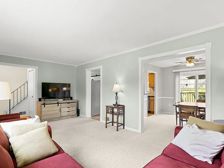 737 Chapelgate Dr — Photo 6