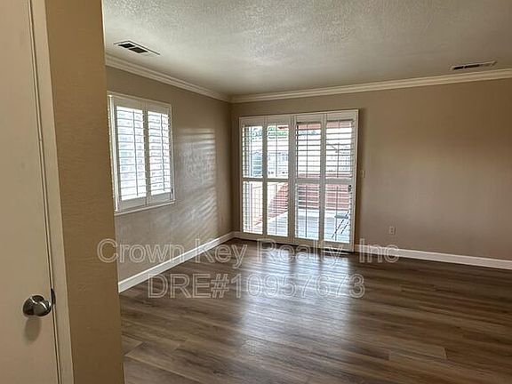 4th image of 468 Cherry Ln APT F