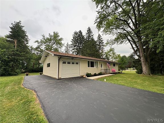 2nd image of 5633 Southside Dr