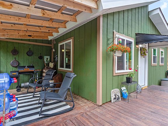 3rd image of 349 Chalet Circle