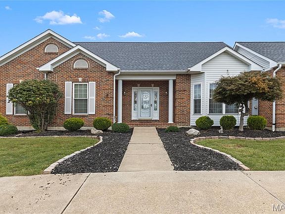 2nd image of 104 Wolf Trail Ct