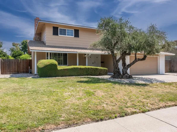 991 Briarcrest Way, Sacramento, CA 95831
