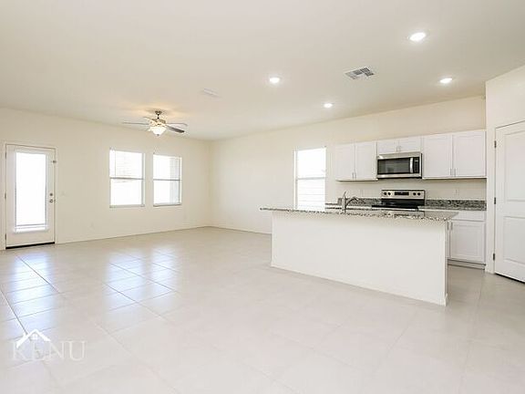 5th image of 18392 N Los Gabrieles Way