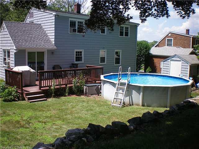 2nd image of 84 Overhill Rd