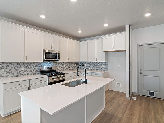 4th image of 2138 N Chianti St W #301