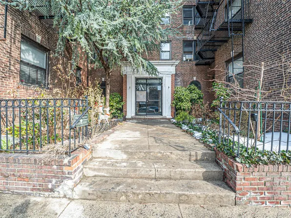 3131 54th Street #3K, Woodside, NY 11377