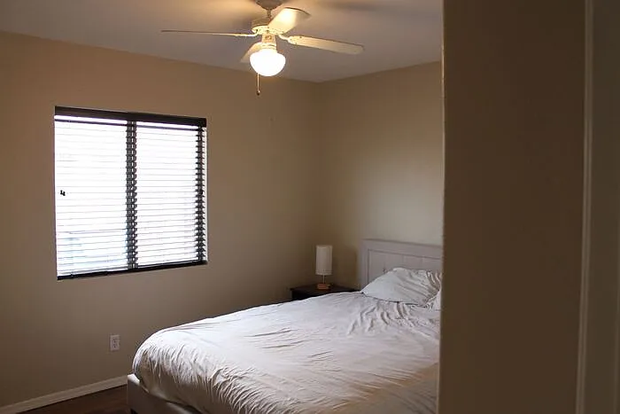 740 W Baylor Ln — Photo 16