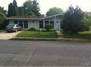 820 N 2nd St, Emmaus, PA 18049