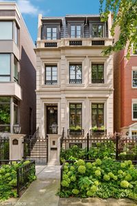 2033 N Howe St, Chicago, IL, 60614