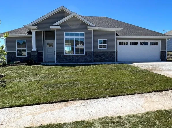 624 Promenade Dr, Columbia, MO 65202